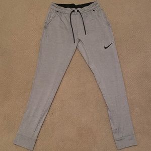 Nike Dri-Fit Joggers - Grey